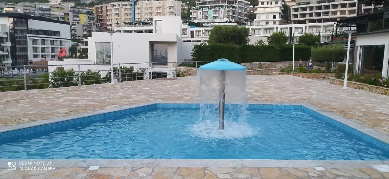 Matthews Beach House Vlore Villa