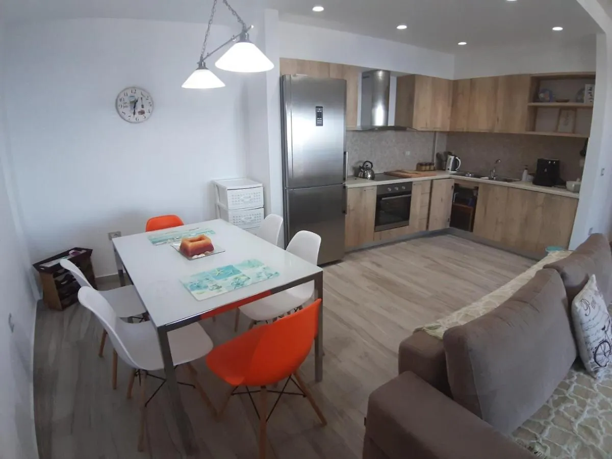 Villa Matthews Beach House Vlore